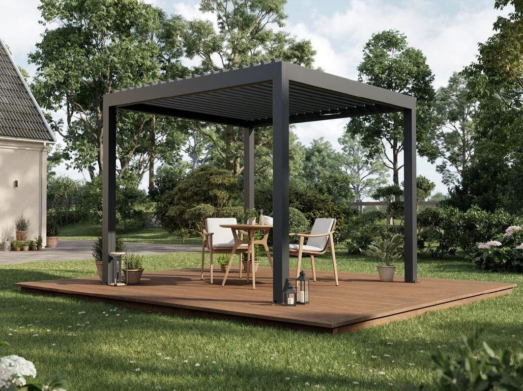 Aluminijasta lamelna pergola S110 nad vrtno teraso z LED osvetlitvijo